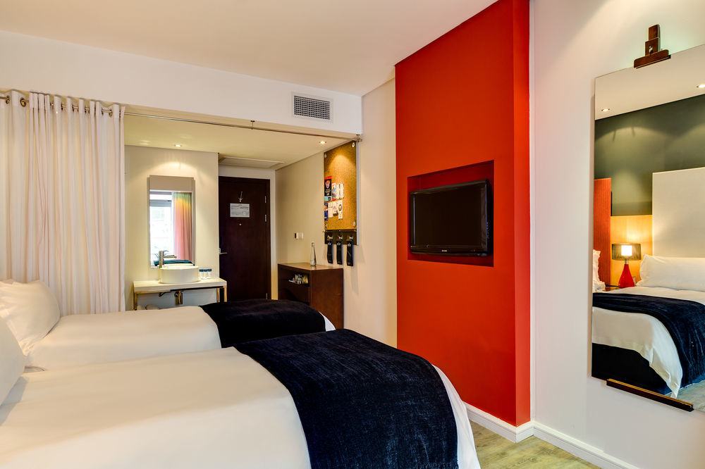 Protea Hotel Fire & Ice By Marriott Cape Town Bagian luar foto